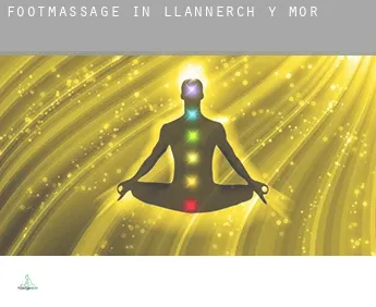 Foot massage in  Llannerch-y-môr